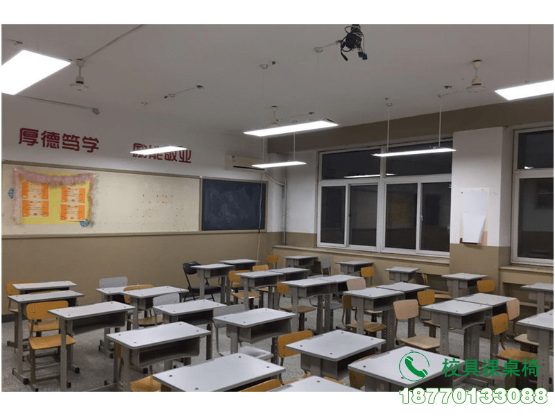 定西小学生学校课桌椅