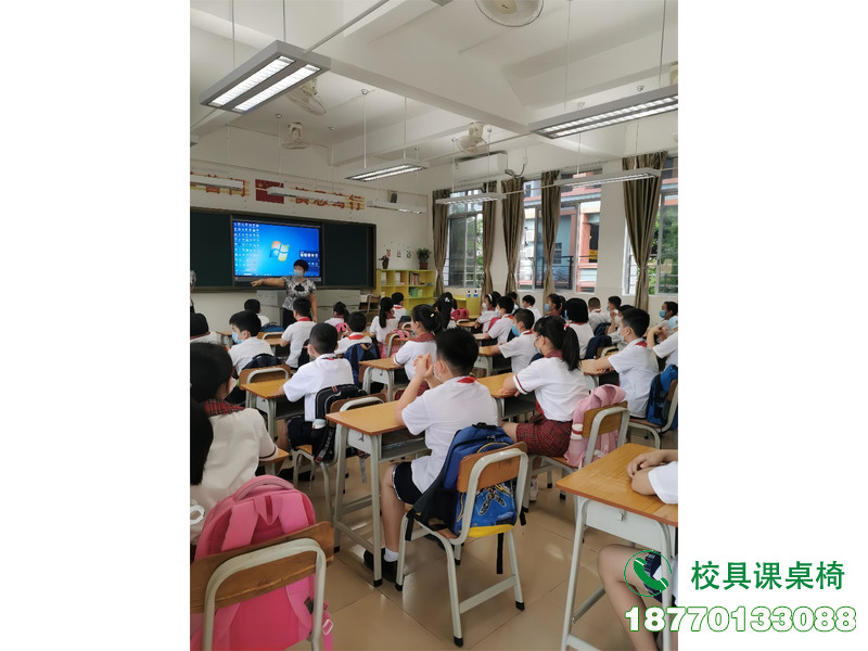 港南标准课堂中小学课桌椅